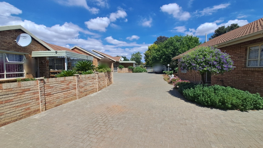 3 Bedroom Property for Sale in Fleurdal Free State